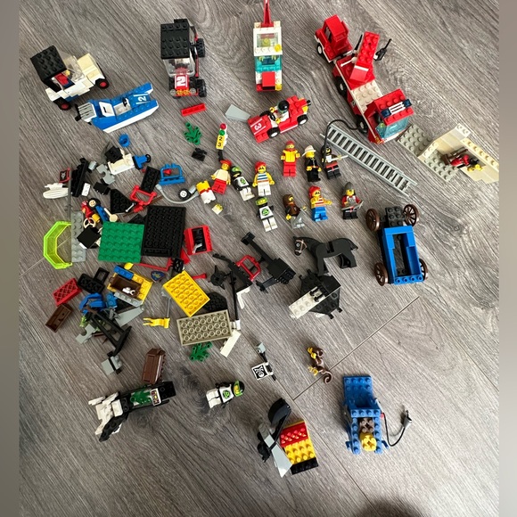 Bag of 1990s lego - Picture 1 of 7